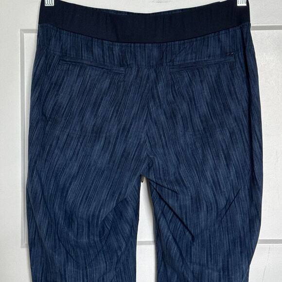 Athleta Stride Midtown Ankle Pants Size 6 Travel Quick Drying UPF Breathable - Picture 6 of 8